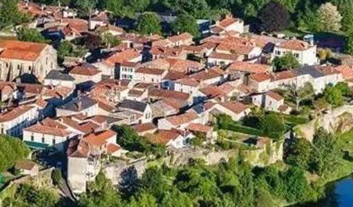 南江回乡建别墅为什么一定要选专业乡墅公司